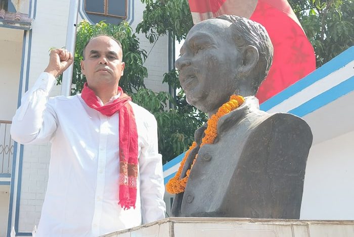 इंडिया गठबंधन प्रत्याशी विनोद सिंह नामांकन मजदूर दिवस कोडरमा लोकसभा झारखंड मुख्यमंत्री चंपई सोरेन