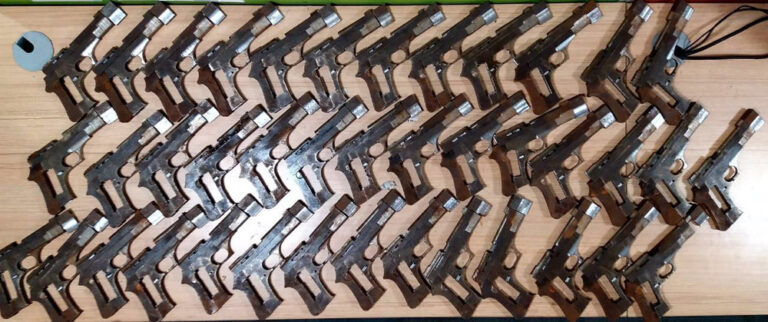 Kolkata STF unearths illegal arms factory, and fake currency worth lakh