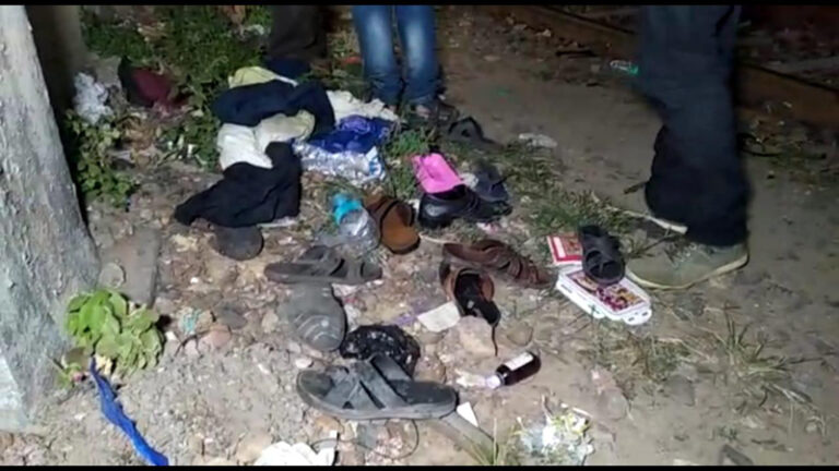 Stampede at Kolkata railway bridge, Mamata connects with Amritsar rail tragedy