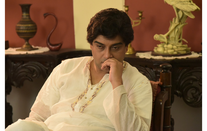 Bengali Cinema Sujan Mukhopadhyay as Uttam Kumar Mahanayak Jete Nahi Dibo Bollywood