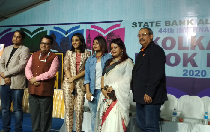 media swara bhaskar kolkata book fair