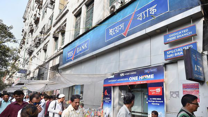 yes bank crisis customer kolkata rbi corporate defaulter loan