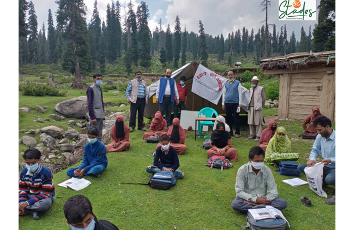 Abrogation of Article 370 Children in Kashmir Kashmiris lockdown online education Internet Ban