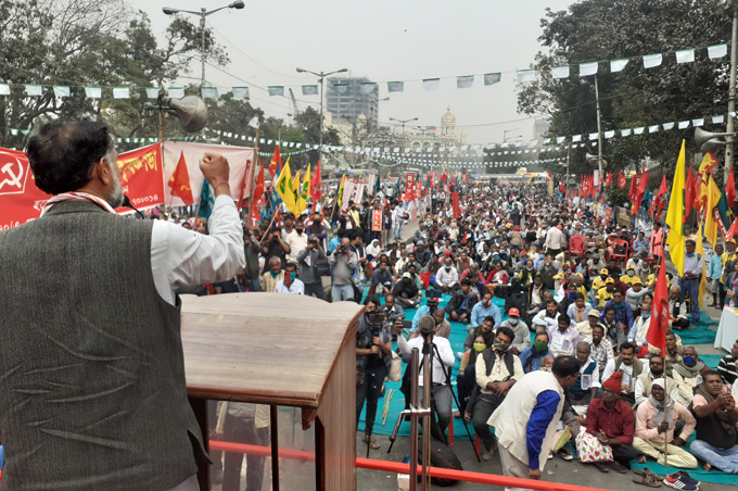 किसान आंदोलन योगेंद्र यादव कृषि क़ानून गणतन्त्र दिवस परेड