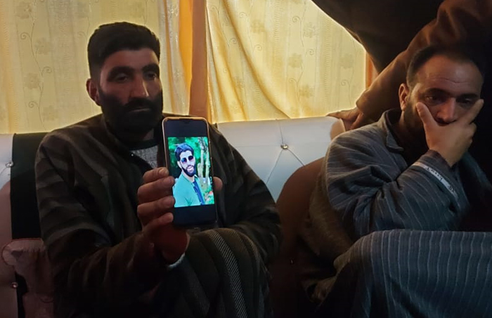 Letter to PM, seeking an inquiry in the fresh killing of three Kashmiri youth