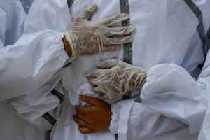 pulitzer prize award photography danish adnan amit sanna covid india reuters