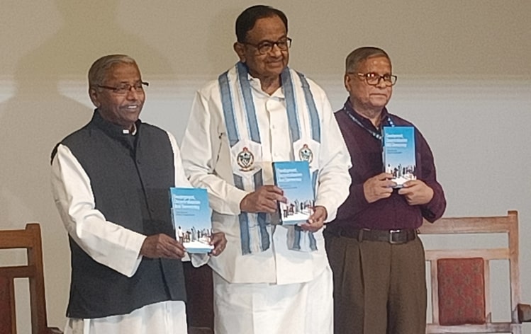 ভারতীয় গণতন্ত্রের ভবিষ্যৎ নিয়ে মুসলিম হিন্দু নাগরিক চিদাম্বরম