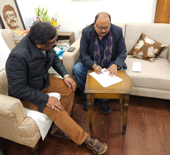 With one resignation, does JMM fire a salvo?